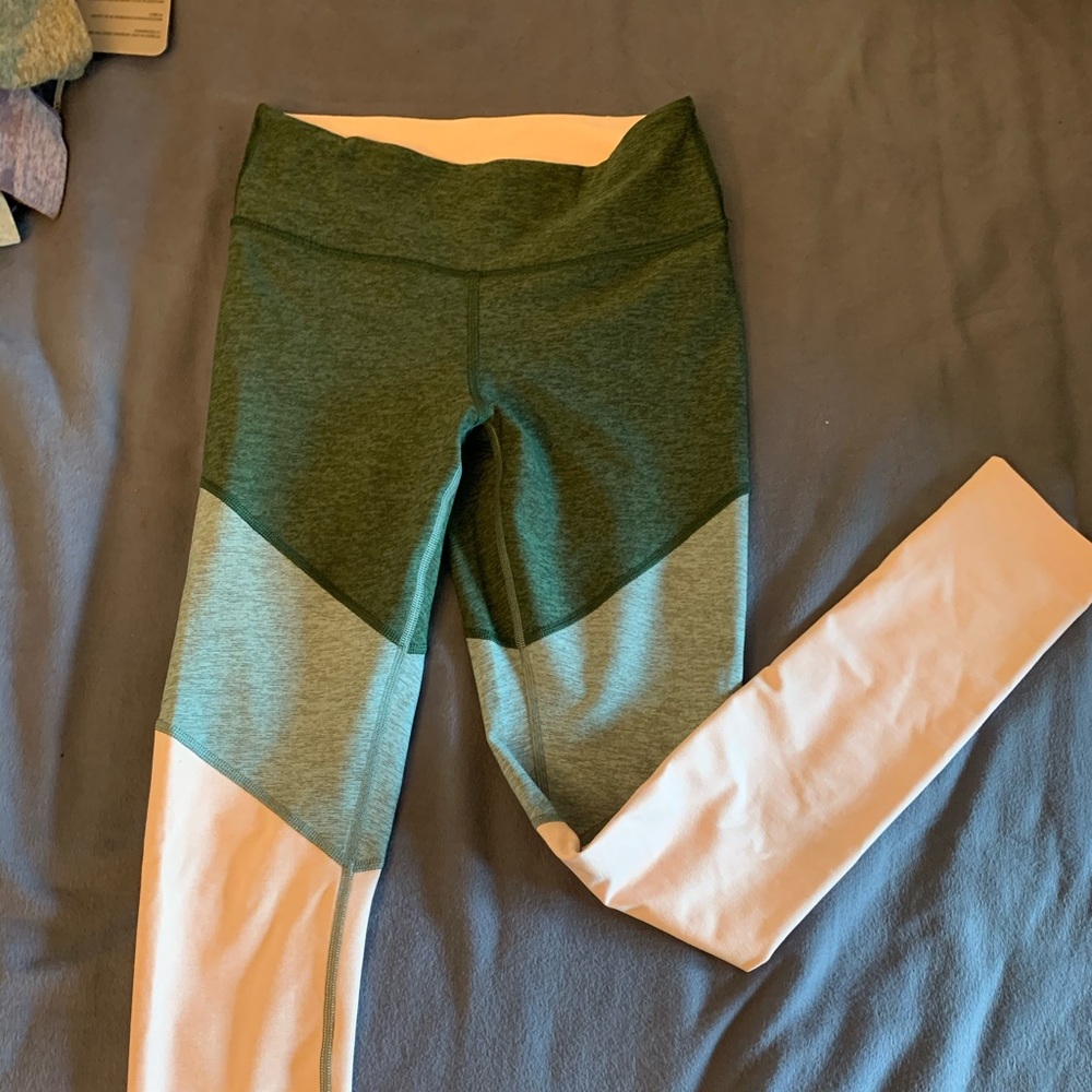 Outdoor Voices spring leggings 7/8